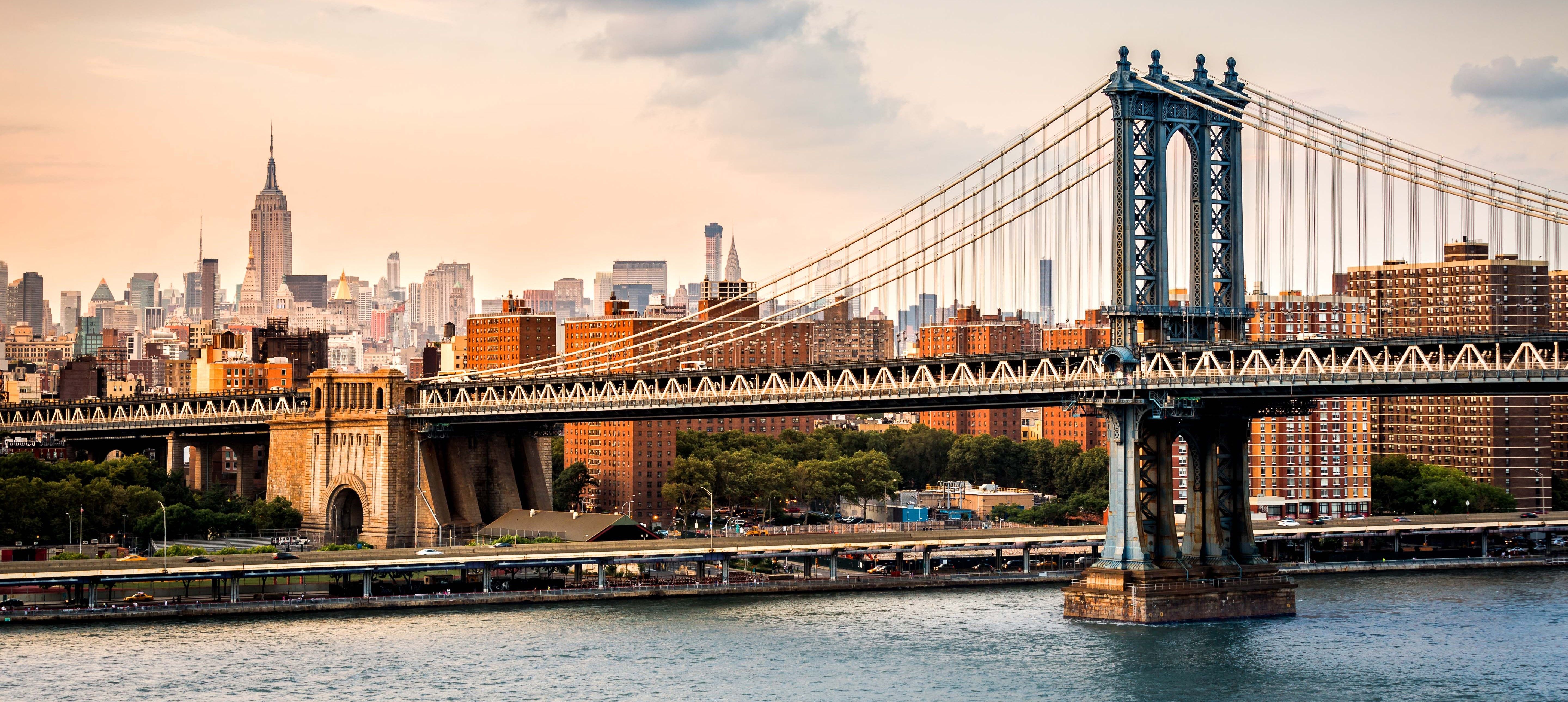 PUENTE-MANHATTAN-USA-207742381-e1431342518233